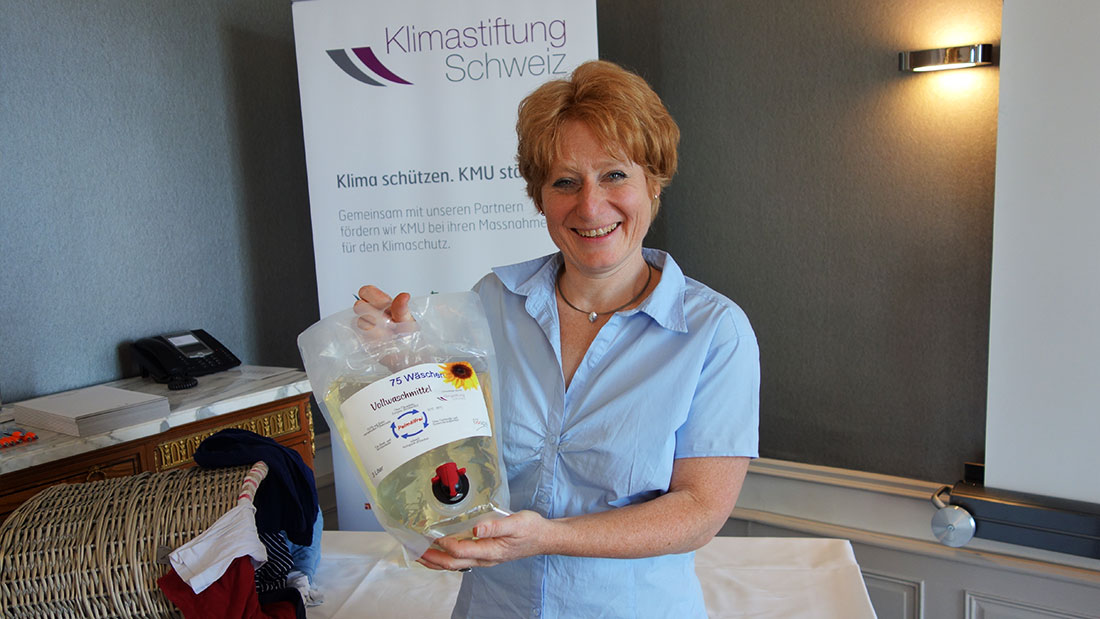 Regine Schneider has developed a plant-based detergent without palm oil. The recipe is secret.